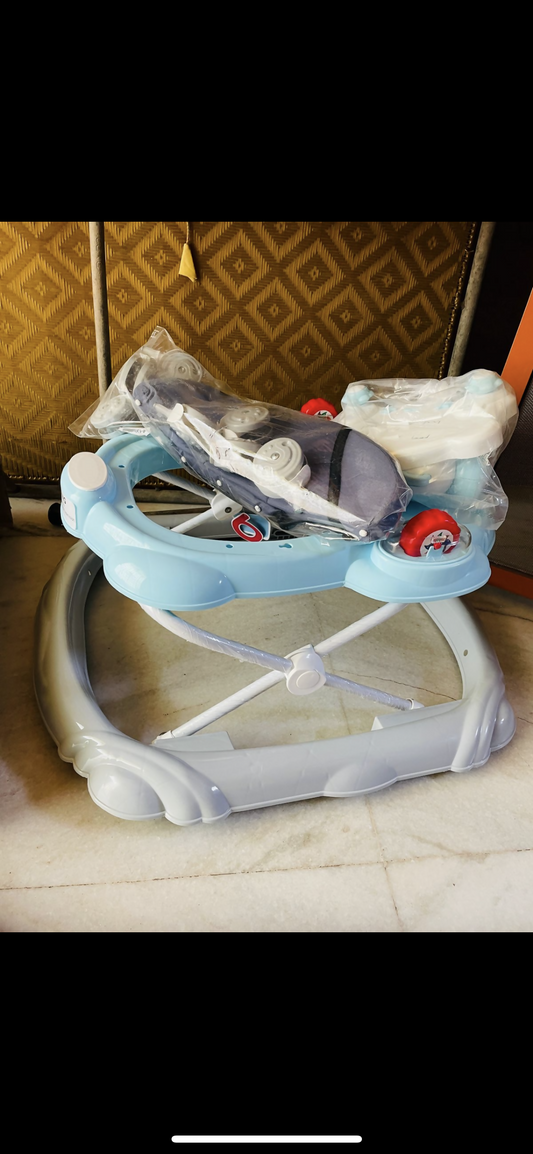 BABYHUG musical walker