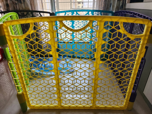 EVENFLO Versatile Play Space / Play pen, Multi Color 6 + 2 pieces, Dimensions: 170×170 cm