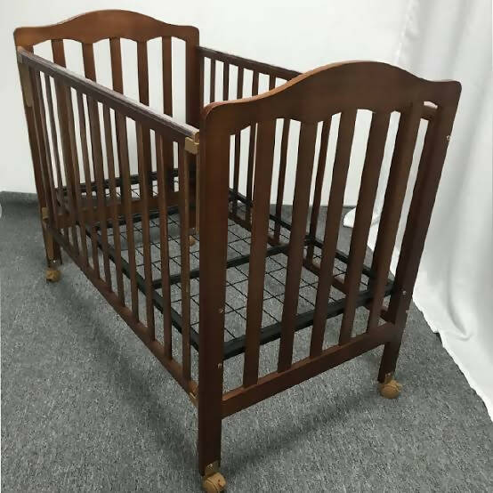 JUNIORS Baby Crib With Mattress, Dimensions: 130*75*110 cm