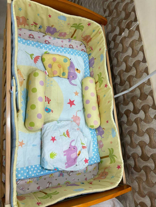 Give your baby the gift of peaceful sleep with the BABYHUG Kelly Cot/Crib - where comfort and safety come together in style!