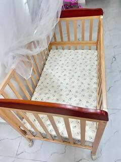 BABYHUG Florence 4-1 Rocking Cot/Crib Cum Junior Bed, Dimensions: 102×15×63.5 cm