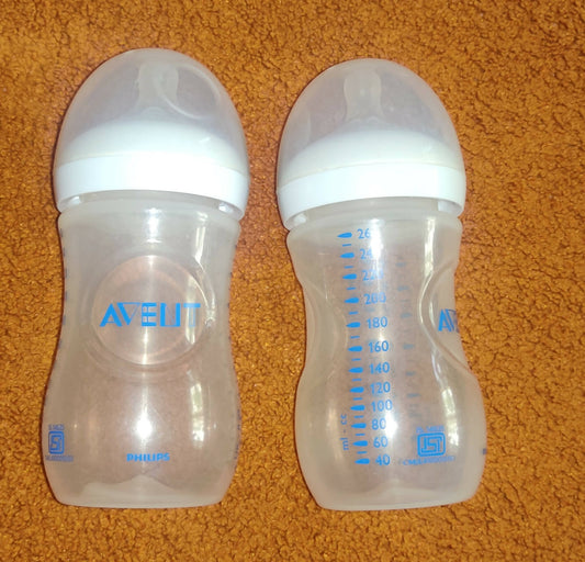 PHILIPS avent 260 ml milk bottles