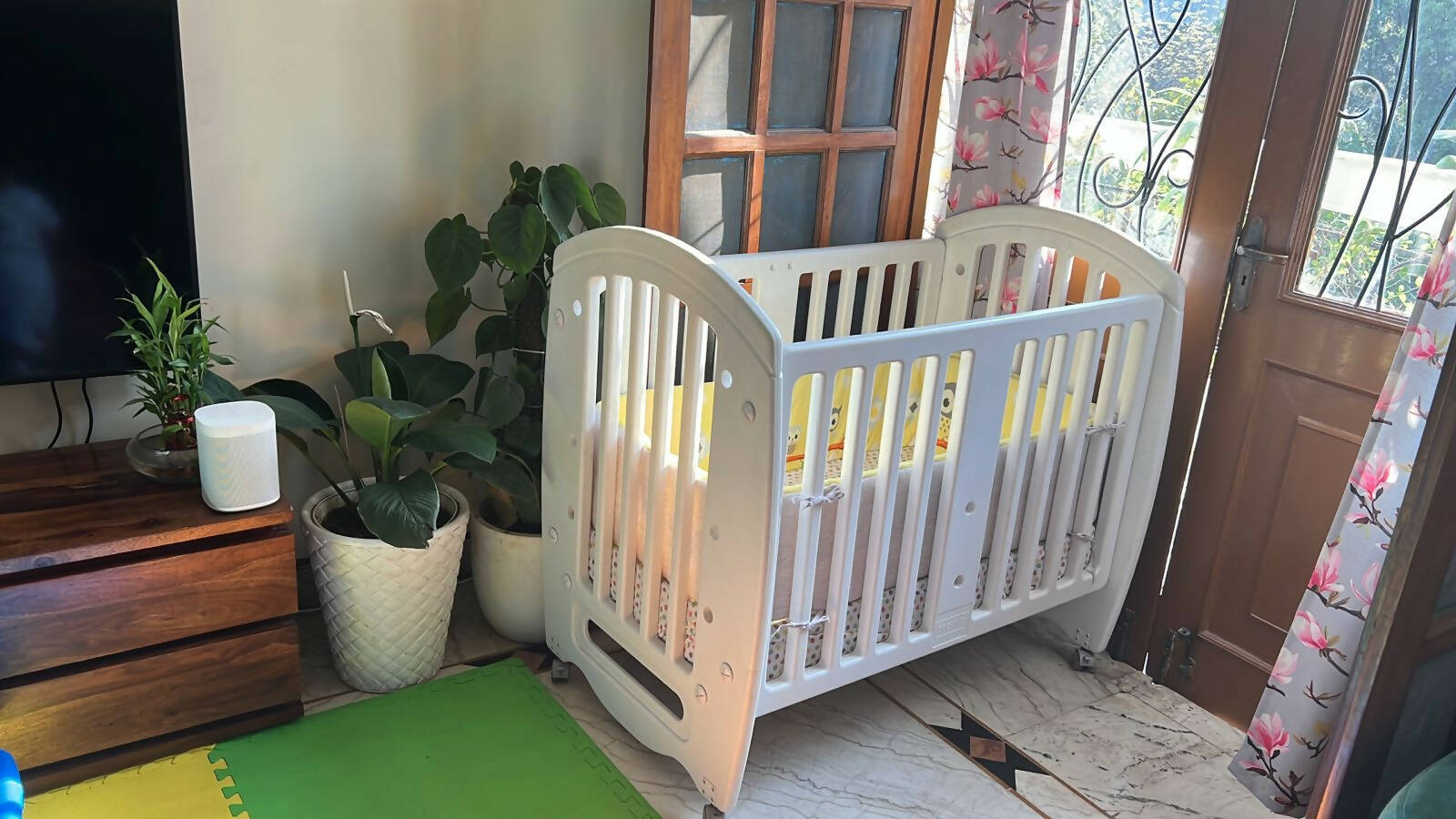 BABYHUG Baby Cot/Crib - White , Dimensions:- W x H x D: 71 cm x 100 cm x 108 cm