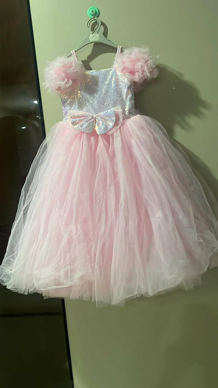 Dress your little princess in the MUMKINS Party Gown for Baby Girl—a glamorous and enchanting ensemble that combines comfort and sophistication for your precious bundle of joy.