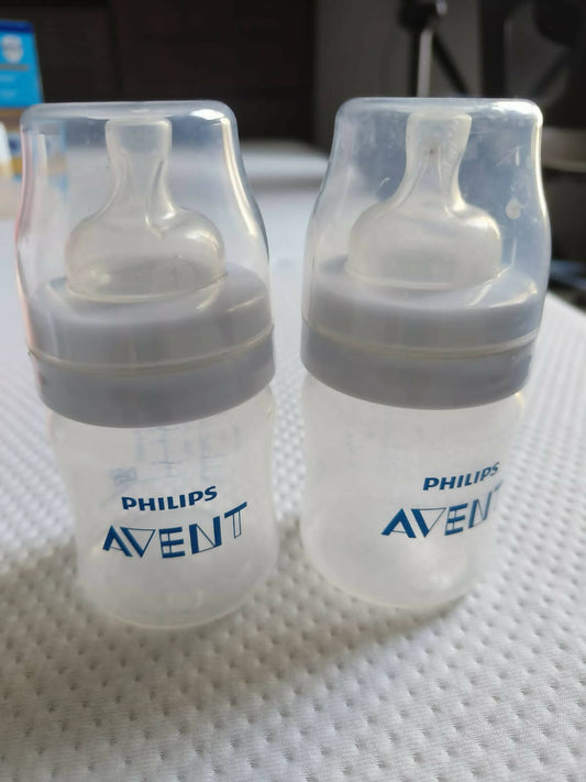 Feed your baby with confidence using PHILIPS Avent Bottles - designed for comfort and convenience in every sip!