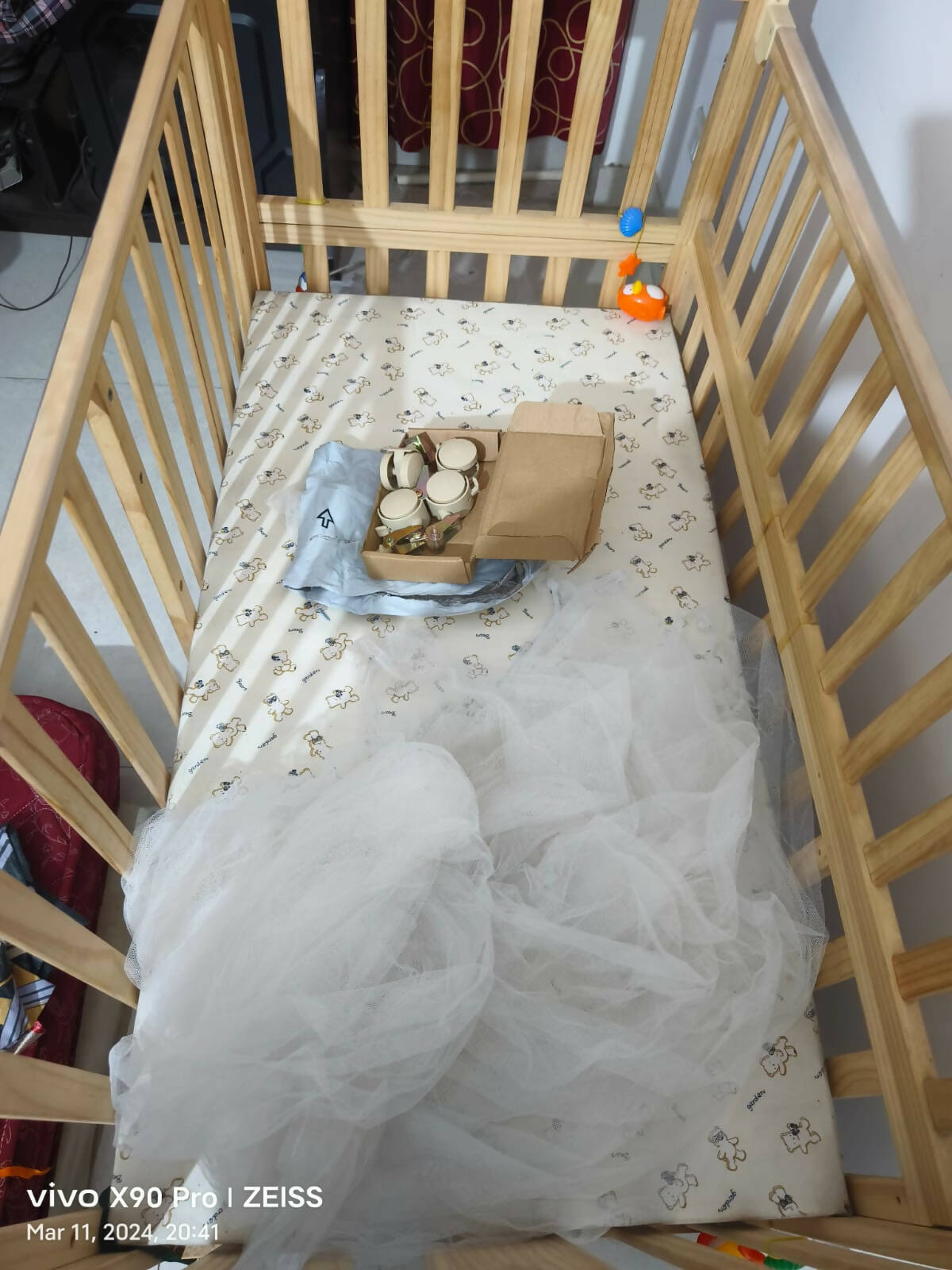 Create a cozy haven for your baby with the LUVLAP C70 Cot/Crib - safety, comfort, and style in one!