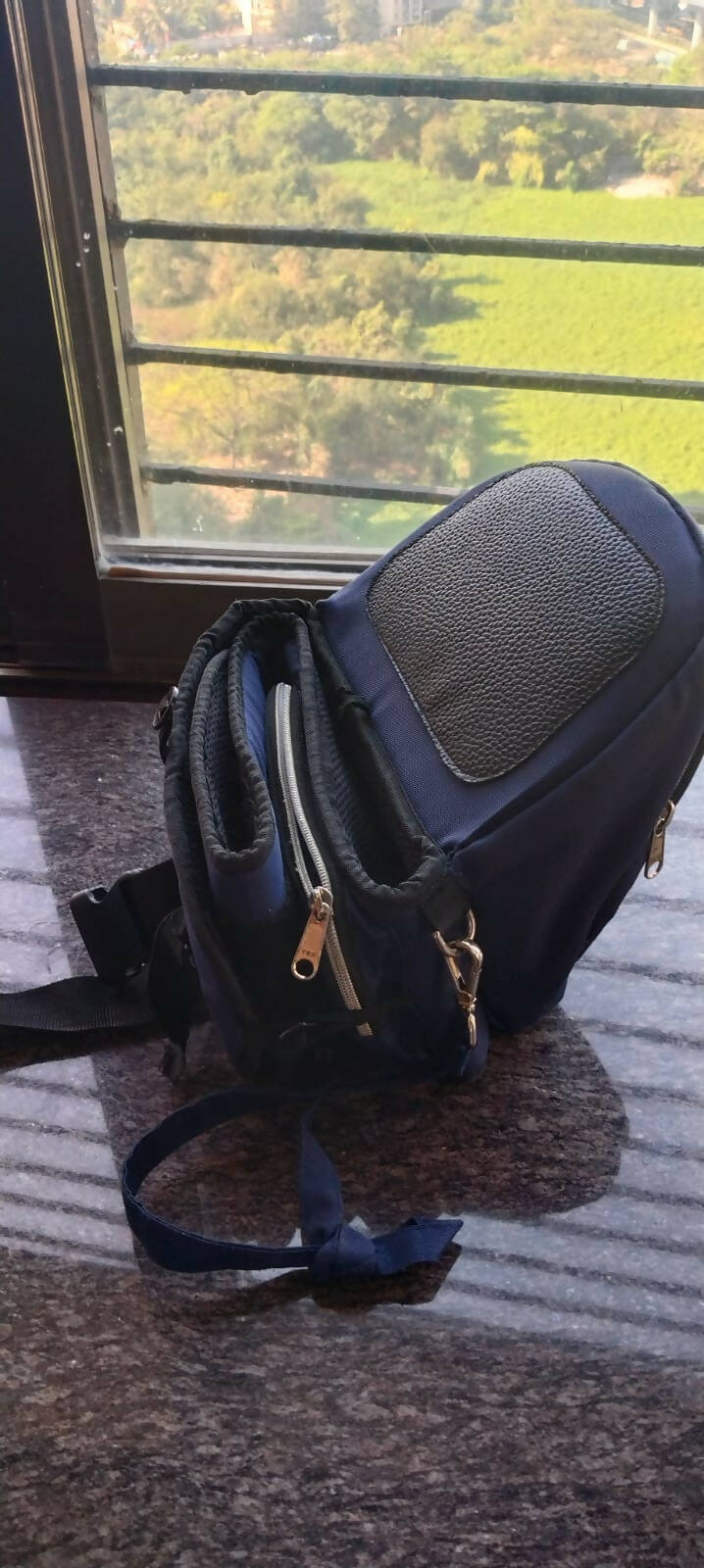 Keep your baby close and your hands free with BUTT BABY Baby Carrier - the perfect blend of comfort and convenience!