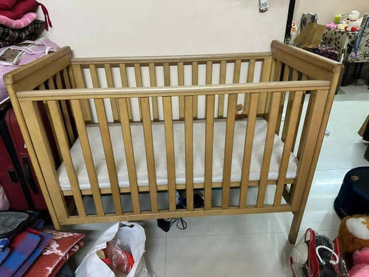 MAMAS AND PAPAS Crib/Cot for Baby, Dimensions: L5×H5×B3 Feet - PyaraBaby