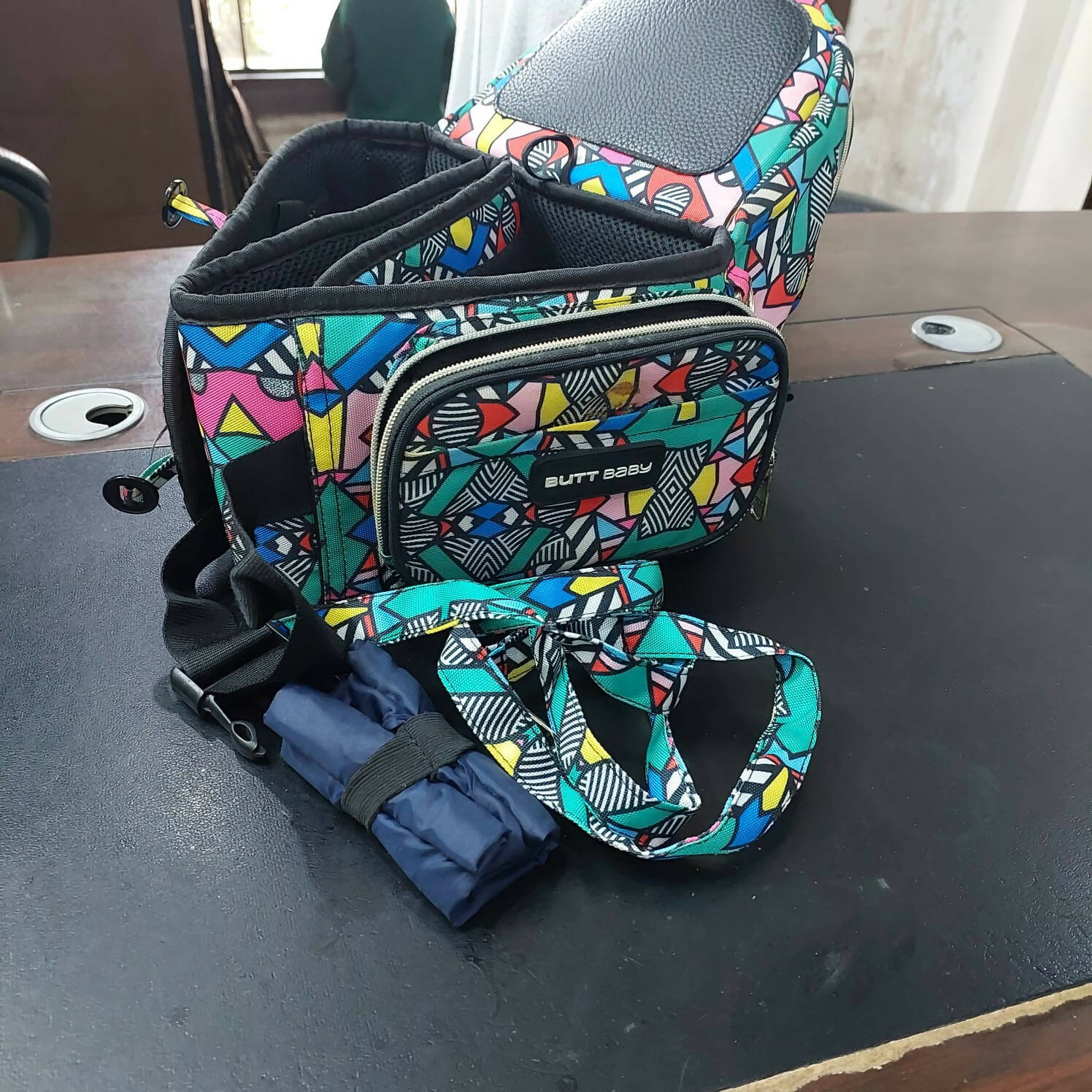 Introducing the BUTT BABY Baby Carrier, the ultimate solution for hands-free bonding with your little one!