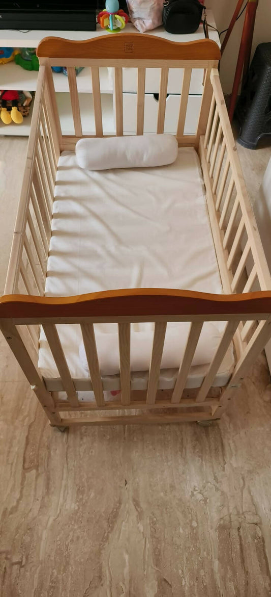 MEE MEE Crib/Cot for Baby, Dimensions: 110L×70W×90H cm - PyaraBaby