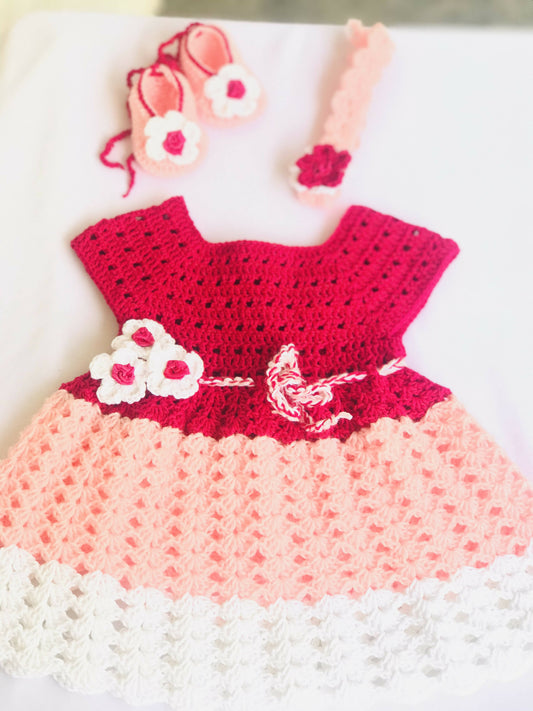 Baby crochet frock (Available colour given in pictures)