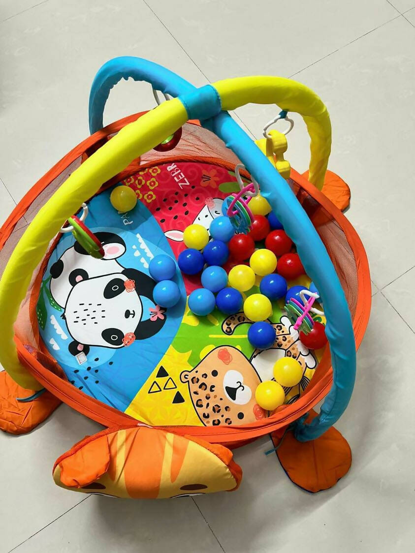 Spark your baby's imagination with the SUPPLES Playing Playmat - where comfort meets creativity for endless hours of fun!