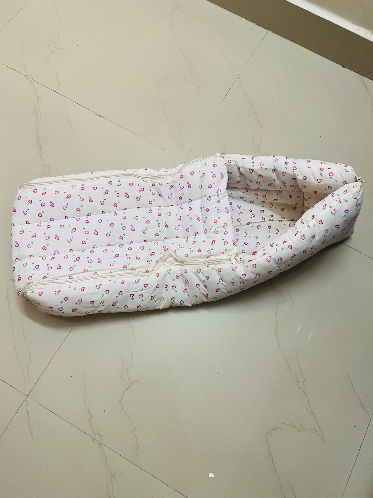 Baby carry bed / Baby nest